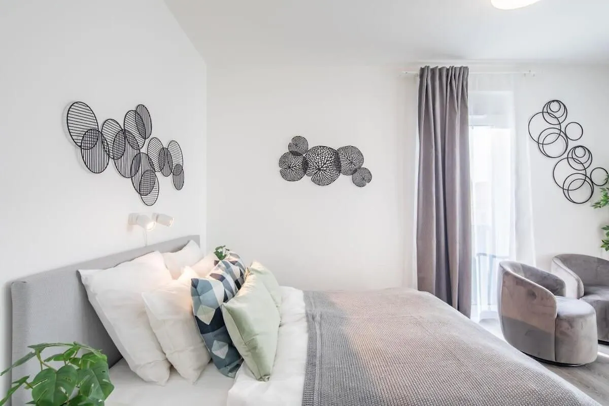 Fresh & Modern - With 2 Balconies Lägenhet Budapest
