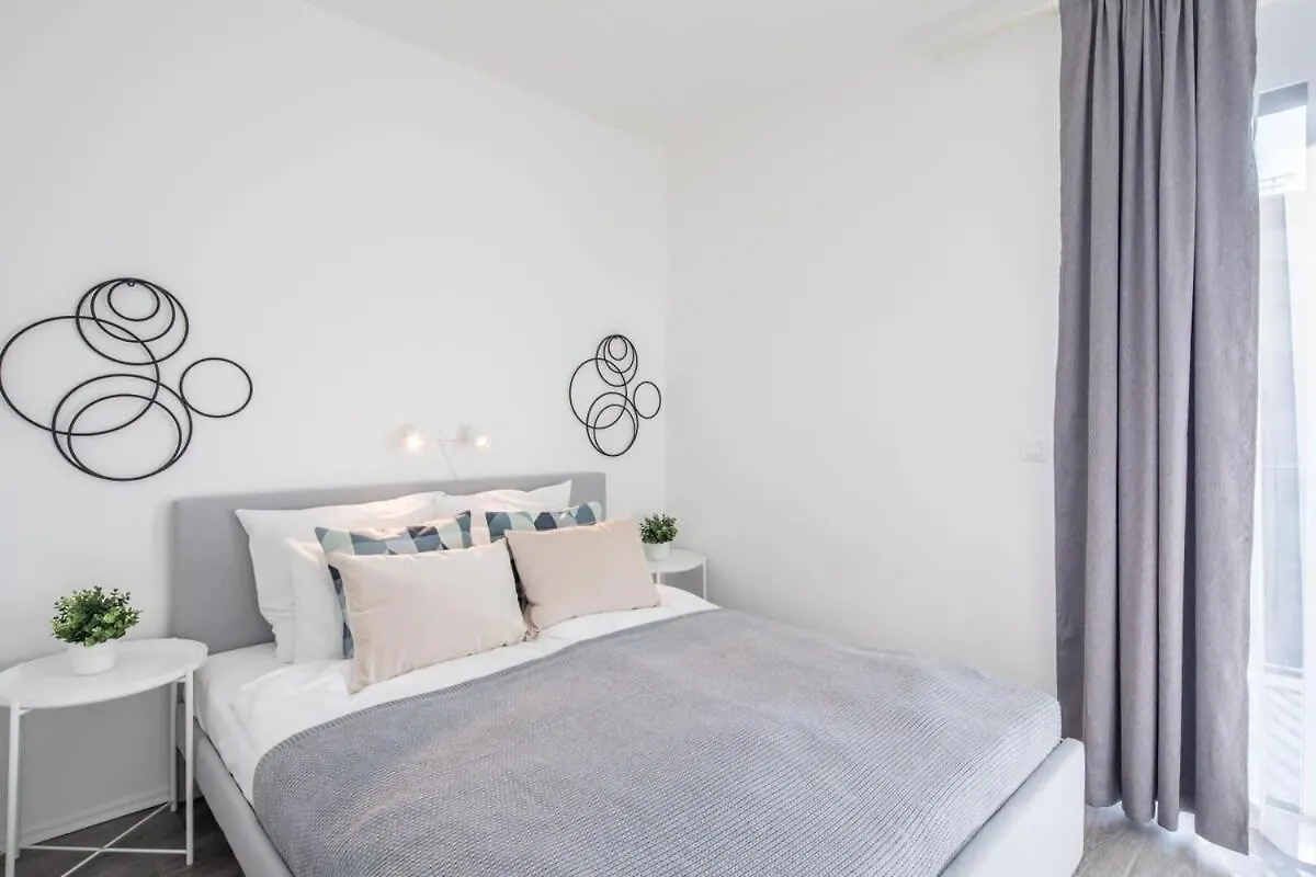 Fresh & Modern - With 2 Balconies Apartment Budapest Hungary